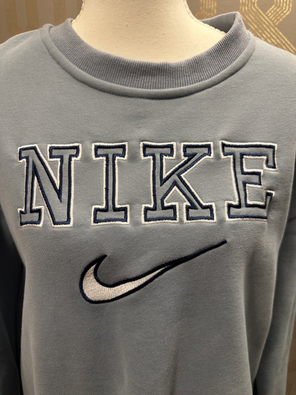 Nike vintage reworked embroidered unisex sweatshirt size M